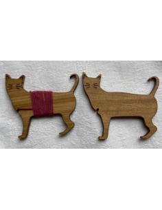 Porte-fil en bois : Chat